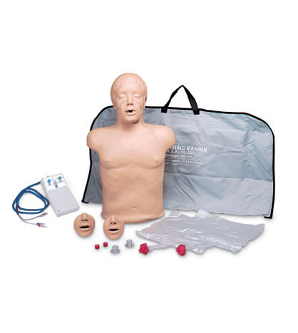 CPR Torzo Brad s elektronickým vyhodnocováním, nácvik dýchání z úst do úst a masáže srdce
