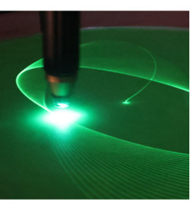 Laserové kyvadlo